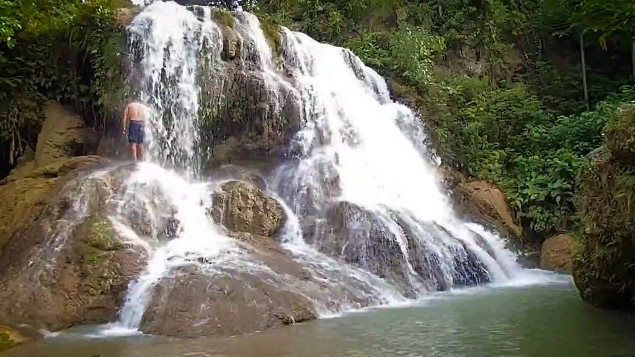 Lusno Falls